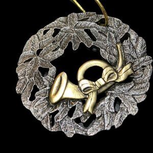 Vintage Metzke Pewter  Wreath French Horn Ornament 1986